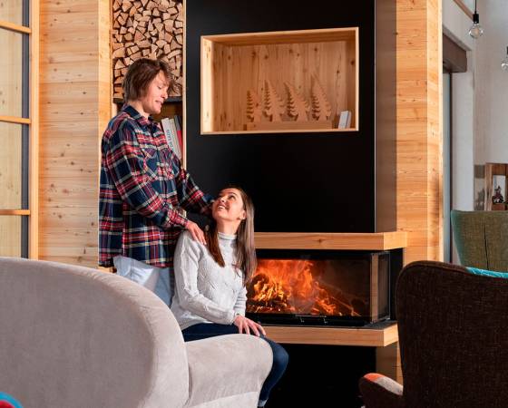 Lounge Bar: Il Cuore Caldo dell'Hotel